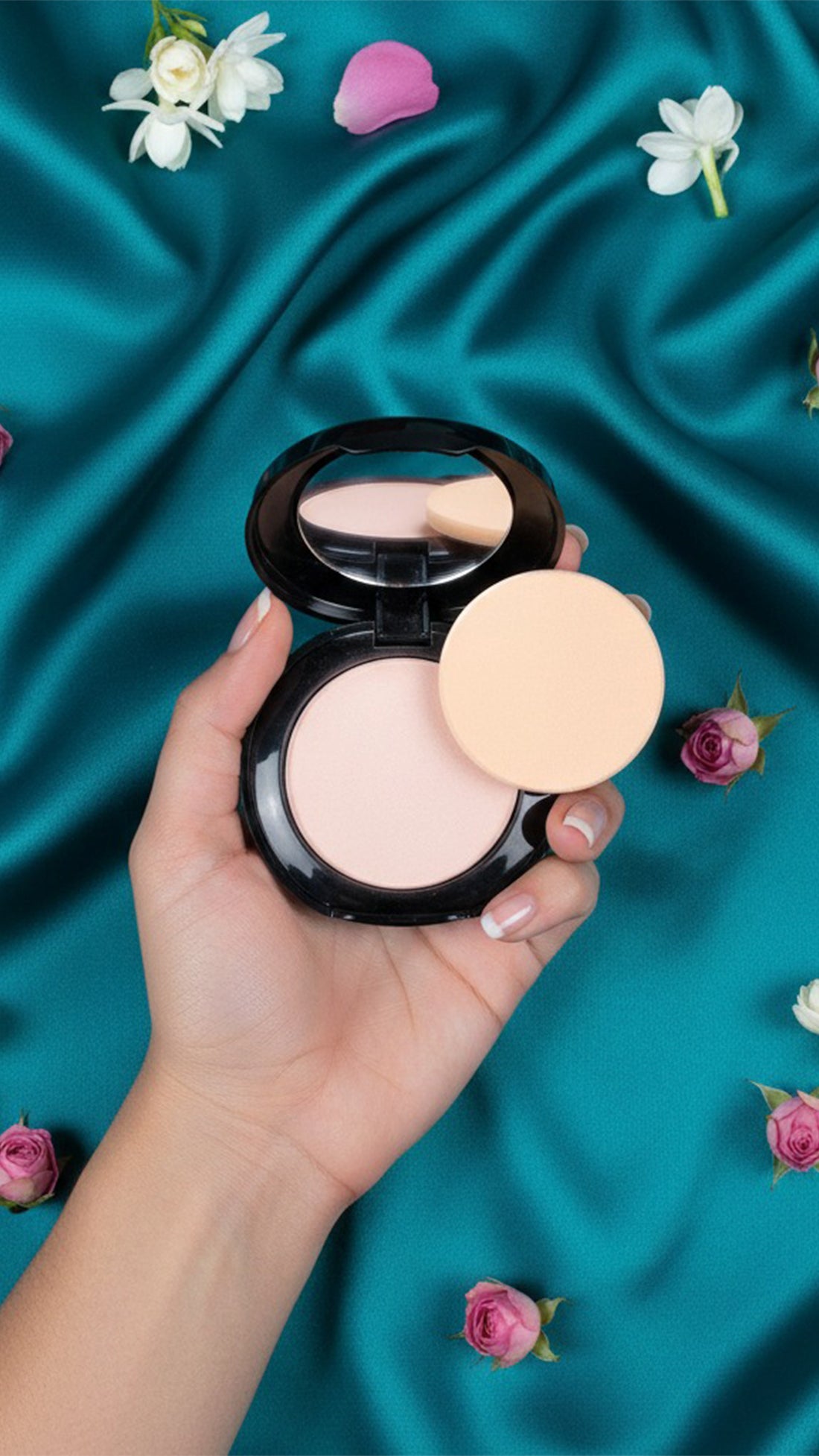 Huda Beauty 2 In 1 Powder Cake BB